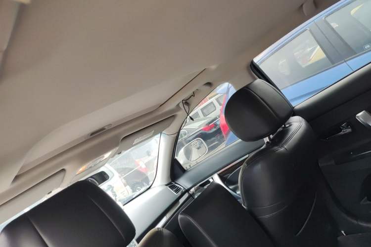Used CHANGAN Raeton 2014 1.8T Automatic Prestige Anniversary Edition China IV Standard Headliner