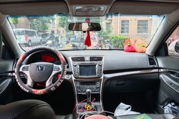 Used CHANGAN Raeton 2014 1.8T Automatic Prestige Anniversary Edition China IV Standard Headliner