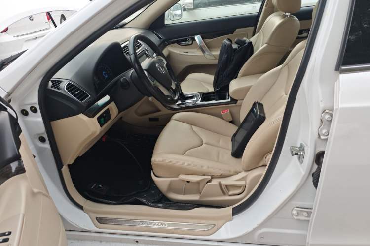 Used CHANGAN Raeton 2014 1.8T Automatic Elite Anniversary Edition China IV Standard Left Front Seat