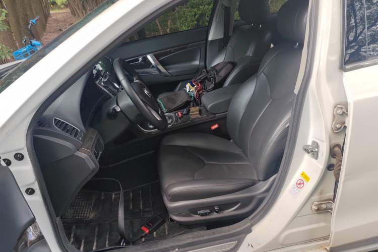 Used CHANGAN Raeton 2014 1.8T Automatic Prestige Anniversary Edition China V Standard Left Front Seat