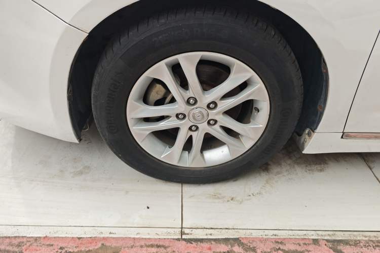 Used CHANGAN Raeton 2014 1.8T Automatic Elite Anniversary Edition China IV Standard Left Front Wheel Hub