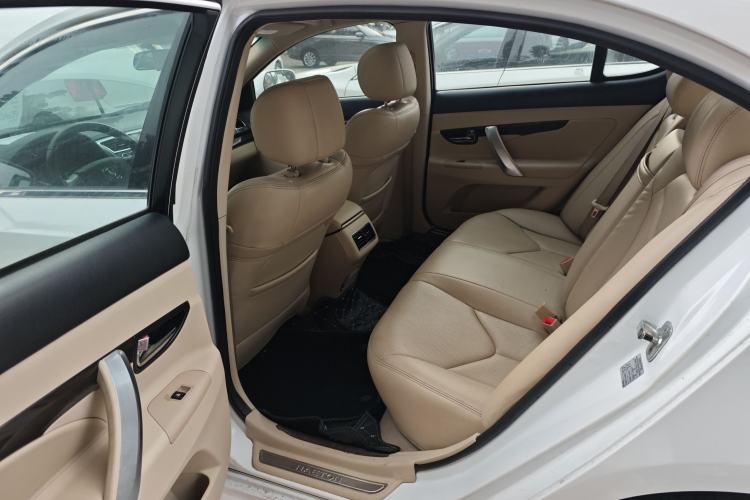 Used CHANGAN Raeton 2014 1.8T Automatic Elite Anniversary Edition China IV Standard Left Rear Seat
