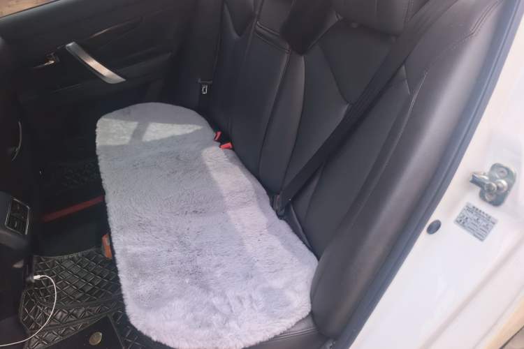 Used CHANGAN Raeton 2014 1.8T Automatic Prestige Anniversary Edition China V Standard Left Rear Seat