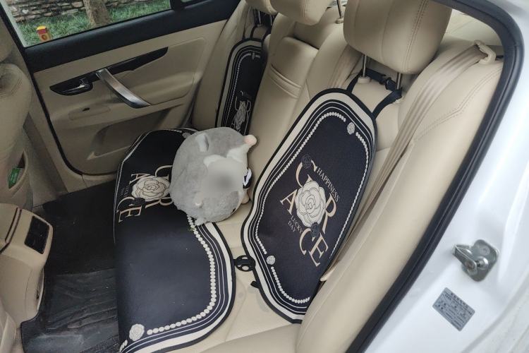 Used CHANGAN Raeton 2014 1.8T Automatic Elite Anniversary Edition China IV Standard Left Rear Seat