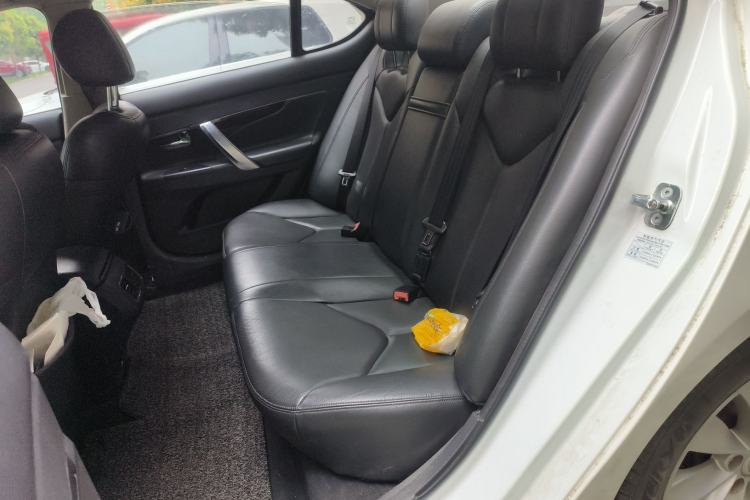 Used CHANGAN Raeton 2014 1.8T Automatic Prestige Anniversary Edition China IV Standard Left Rear Seat
