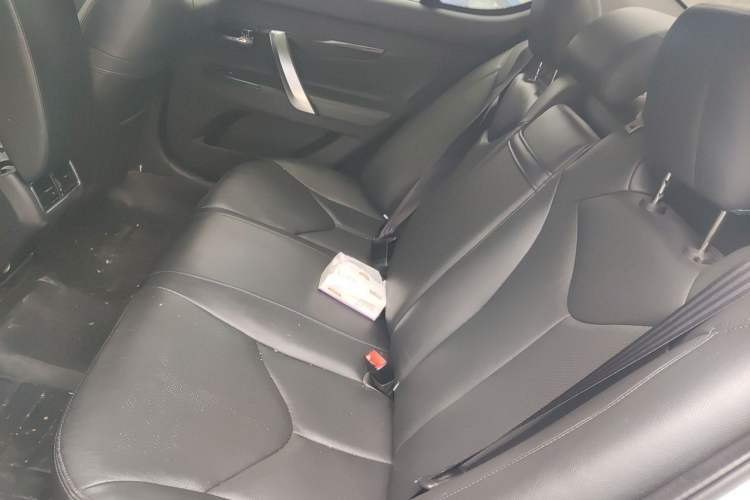Used CHANGAN Raeton 2014 1.8T Automatic Prestige Anniversary Edition China IV Standard Left Rear Seat
