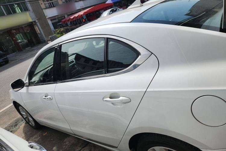 Used CHANGAN Raeton 2014 1.8T Automatic Prestige Anniversary Edition China IV Standard Left Side