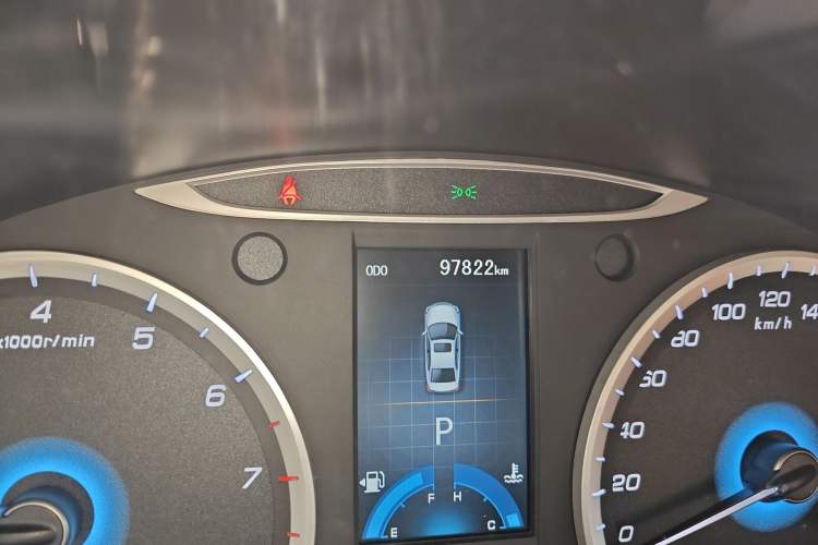 Used CHANGAN Raeton 2014 1.8T Automatic Elite Anniversary Edition China IV Standard Odometer Close Up