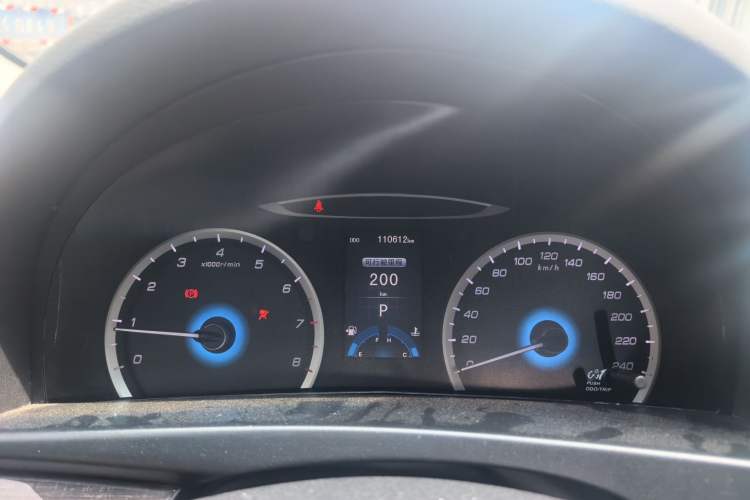 Used CHANGAN Raeton 2014 1.8T Automatic Prestige Anniversary Edition China V Standard Odometer Close Up