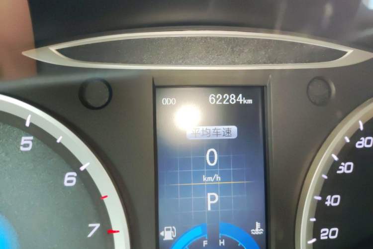 Used CHANGAN Raeton 2014 1.8T Automatic Prestige Anniversary Edition China IV Standard Odometer Close Up