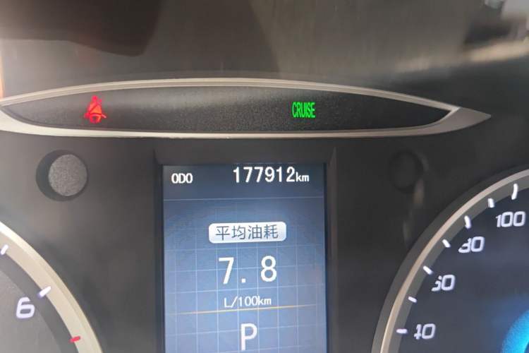 Used CHANGAN Raeton 2014 1.8T Automatic Prestige Anniversary Edition China IV Standard Odometer Close Up
