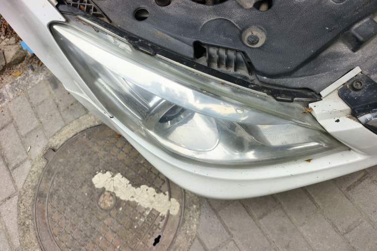 Used CHANGAN Raeton 2014 1.8T Automatic Elite Anniversary Edition China IV Standard Right Front Headlight