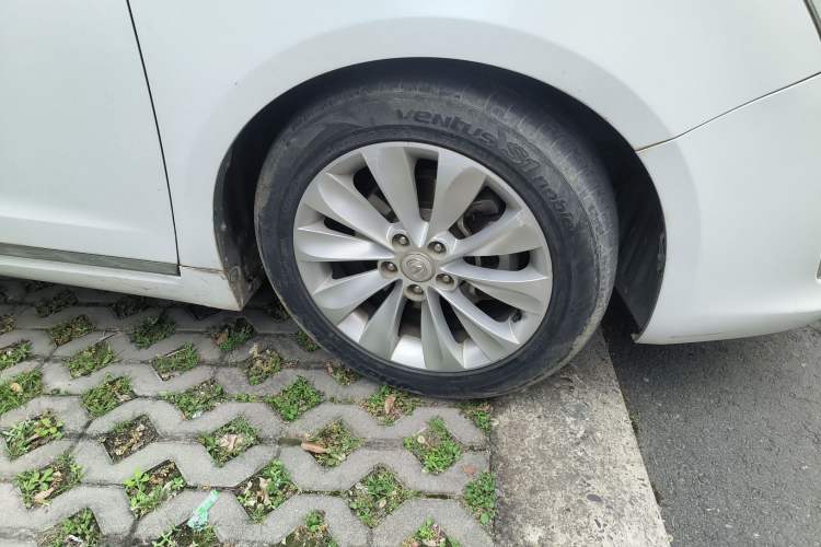 Used CHANGAN Raeton 2014 1.8T Automatic Prestige Anniversary Edition China IV Standard Right Front Wheel Hub