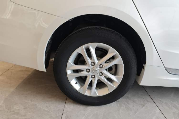 Used CHANGAN Raeton 2014 1.8T Automatic Elite Anniversary Edition China IV Standard Right Rear Wheel Hub