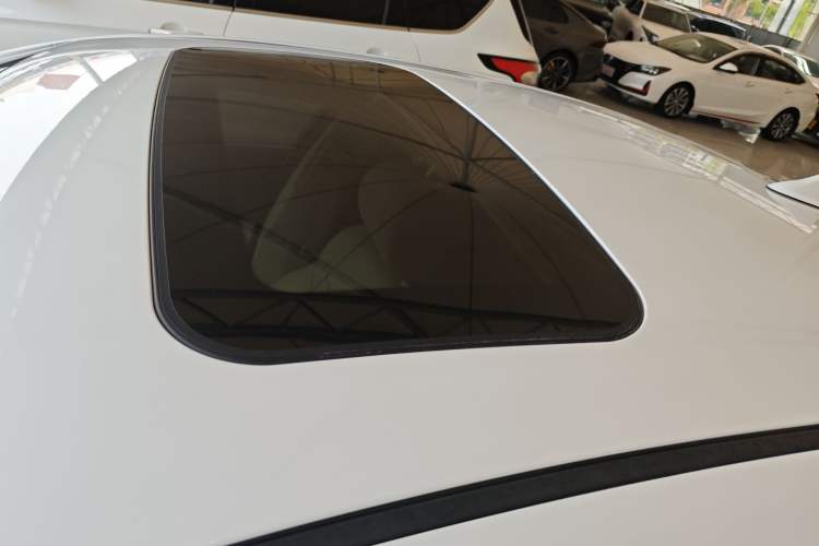 Used CHANGAN Raeton 2014 1.8T Automatic Elite Anniversary Edition China IV Standard Roof