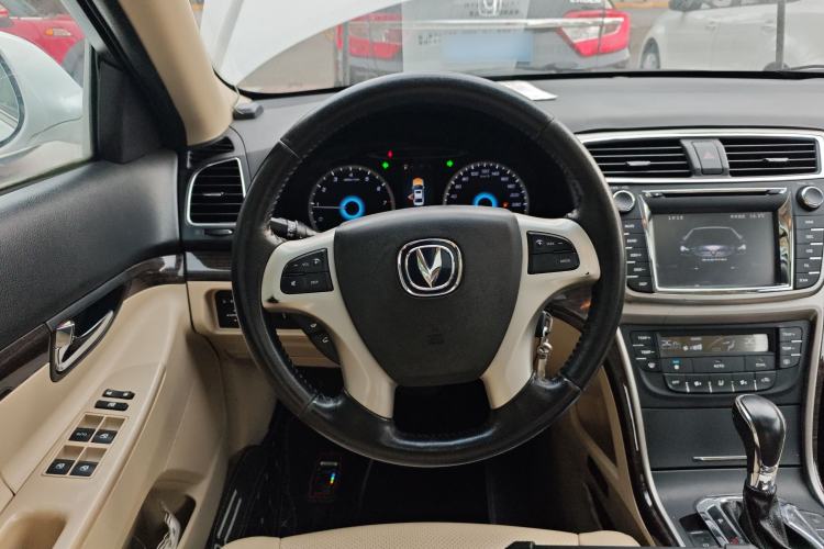 Used CHANGAN Raeton 2014 1.8T Automatic Elite Anniversary Edition China IV Standard Steering Wheel