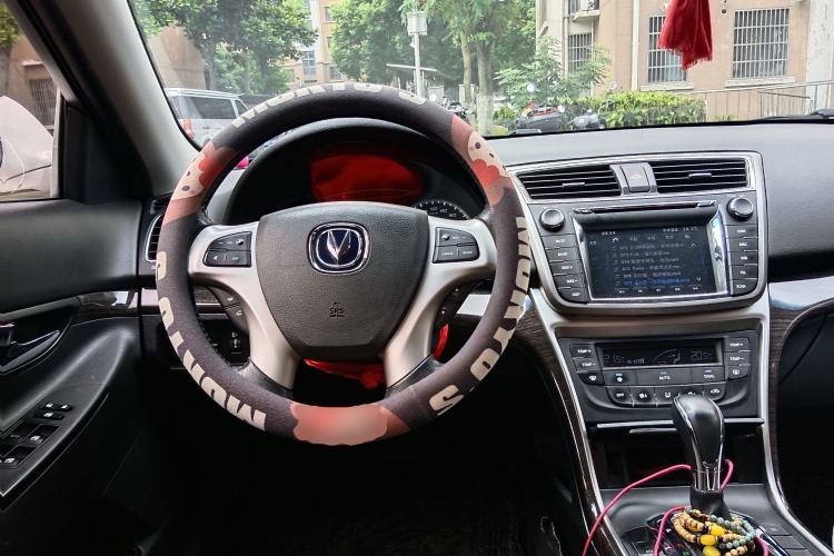 Used CHANGAN Raeton 2014 1.8T Automatic Prestige Anniversary Edition China IV Standard Steering Wheel