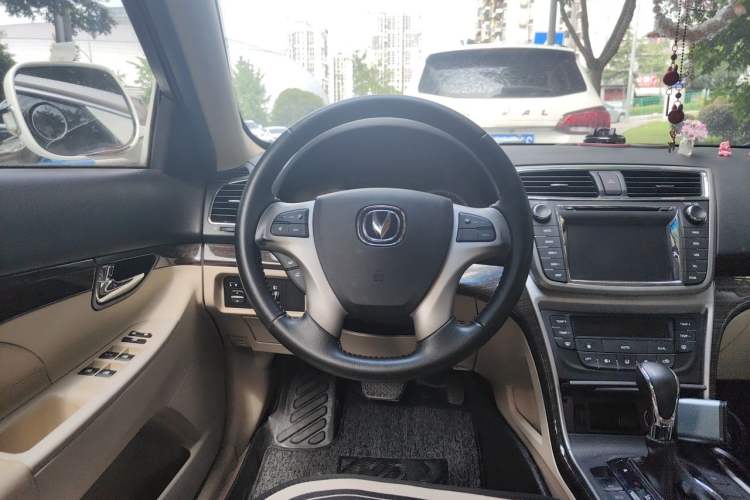 Used CHANGAN Raeton 2014 1.8T Automatic Elite Anniversary Edition China IV Standard Steering Wheel