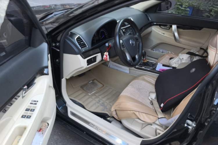 Used CHANGAN Raeton 2016 1.8T Automatic Smart Enjoyment Deluxe Model Driver Seat
