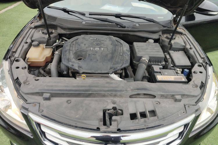 Used CHANGAN Raeton 2016 1.8T Automatic Smart Enjoyment Deluxe Model Engine Bay