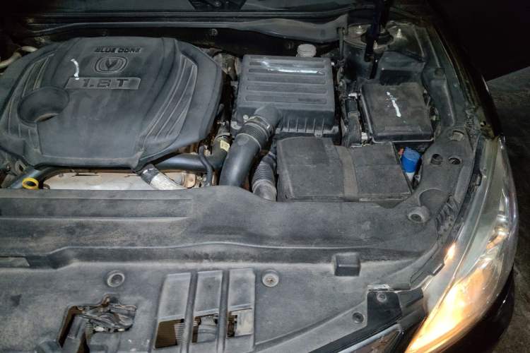 Used CHANGAN Raeton 2016 1.8T Automatic Smart Enjoyment Deluxe Model Engine Bay Left