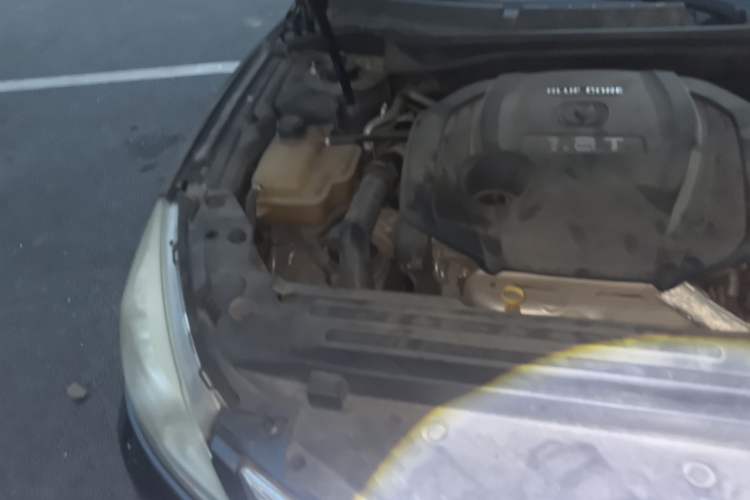 Used CHANGAN Raeton 2016 1.8T Automatic Smart Enjoyment Deluxe Model Engine Bay Right