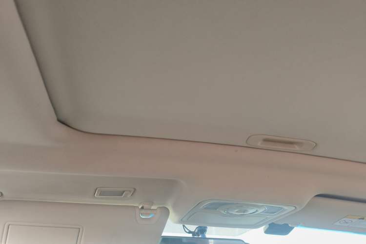 Used CHANGAN Raeton 2016 1.8T Automatic Smart Enjoyment Deluxe Model Headliner