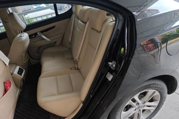 Used CHANGAN Raeton 2016 1.8T Automatic Smart Enjoyment Deluxe Model Left Rear Seat