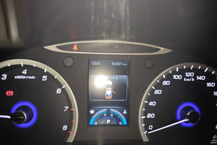 Used CHANGAN Raeton 2016 1.8T Automatic Smart Enjoyment Deluxe Model Odometer Close Up