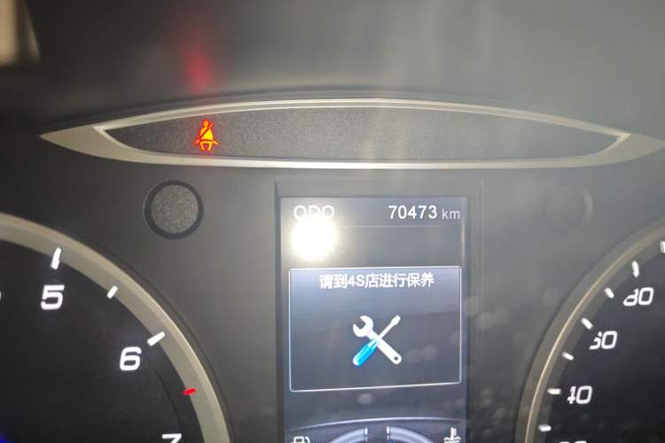 Used CHANGAN Raeton 2016 1.8T Automatic Smart Enjoyment Deluxe Model Odometer Close Up