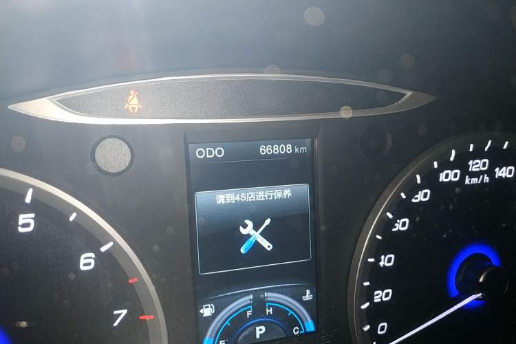 Used CHANGAN Raeton 2016 1.8T Automatic Smart Enjoyment Deluxe Model Odometer Close Up