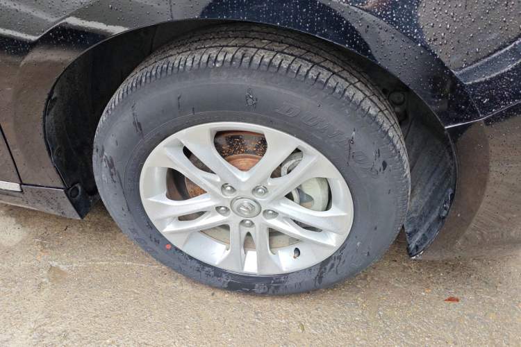 Used CHANGAN Raeton 2016 1.8T Automatic Smart Enjoyment Deluxe Model Right Front Wheel Hub