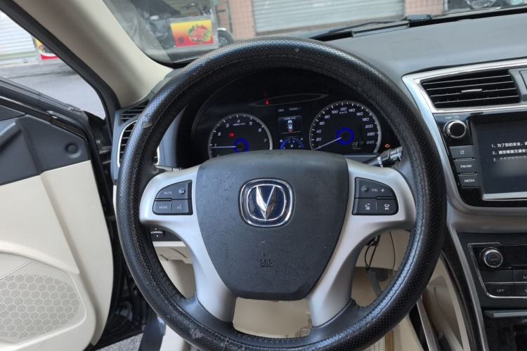 Used CHANGAN Raeton 2016 1.8T Automatic Smart Enjoyment Deluxe Model Steering Wheel
