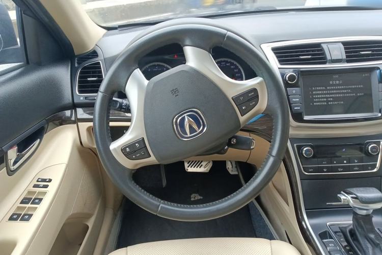 Used CHANGAN Raeton 2016 1.8T Automatic Smart Enjoyment Deluxe Model Steering Wheel