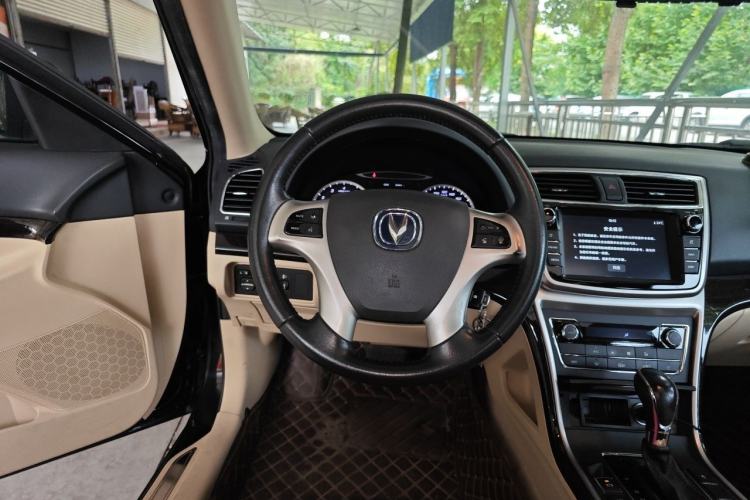 Used CHANGAN Raeton 2016 1.8T Automatic Smart Enjoyment Deluxe Model Steering Wheel
