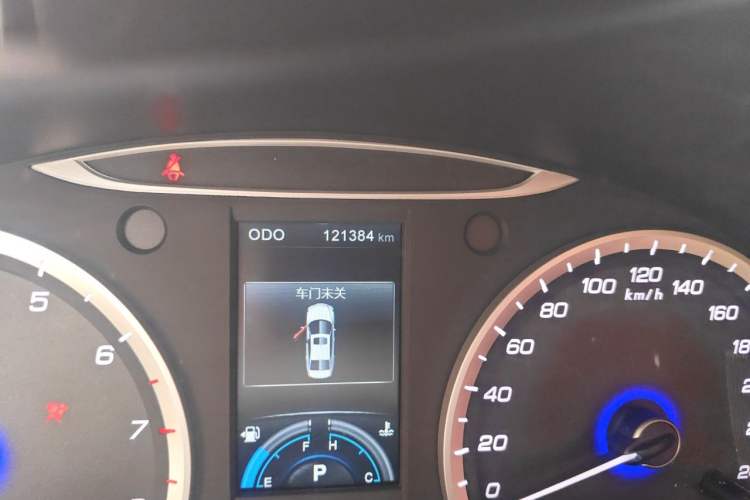 Used CHANGAN Raeton 2016 1.8T Automatic Smart Enjoyment Zunchi Model Odometer Close Up