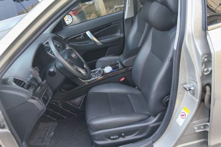 Used CHANGAN Raeton 2016 1.8T Automatic Smart Enjoyment Zunchi Model Left Front Seat