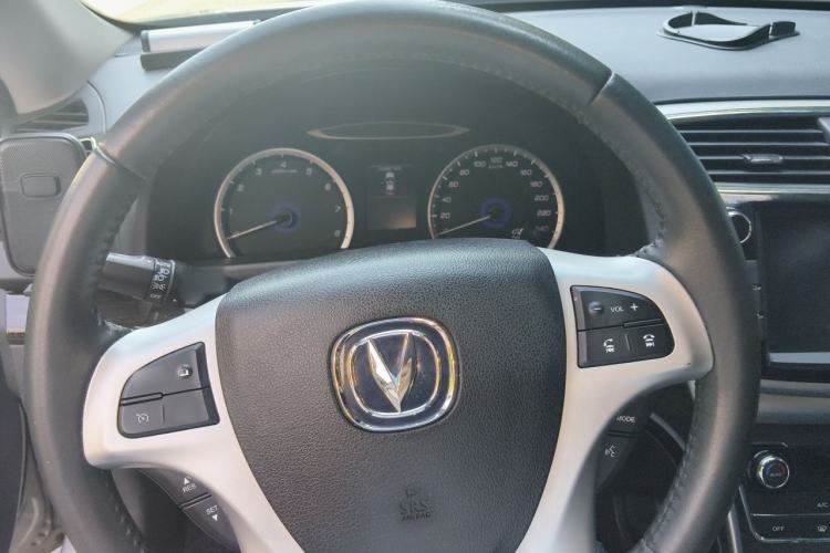 Used CHANGAN Raeton 2016 1.8T Automatic Smart Enjoyment Zunchi Model Steering Wheel