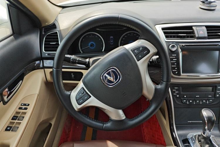 Used CHANGAN Raeton 2016 1.8T Automatic Smart Enjoyment Deluxe Model Steering Wheel