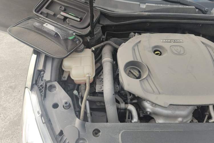 Used CHANGAN Raeton 2017 1.5T Automatic Smart Enjoyment Deluxe Model Engine Bay Right