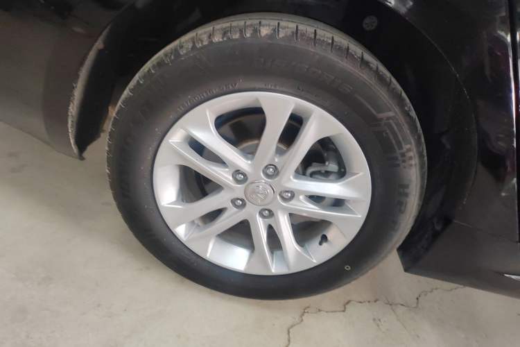 Used CHANGAN Raeton 2017 1.5T Automatic Smart Enjoyment Deluxe Model Right Rear Wheel Hub