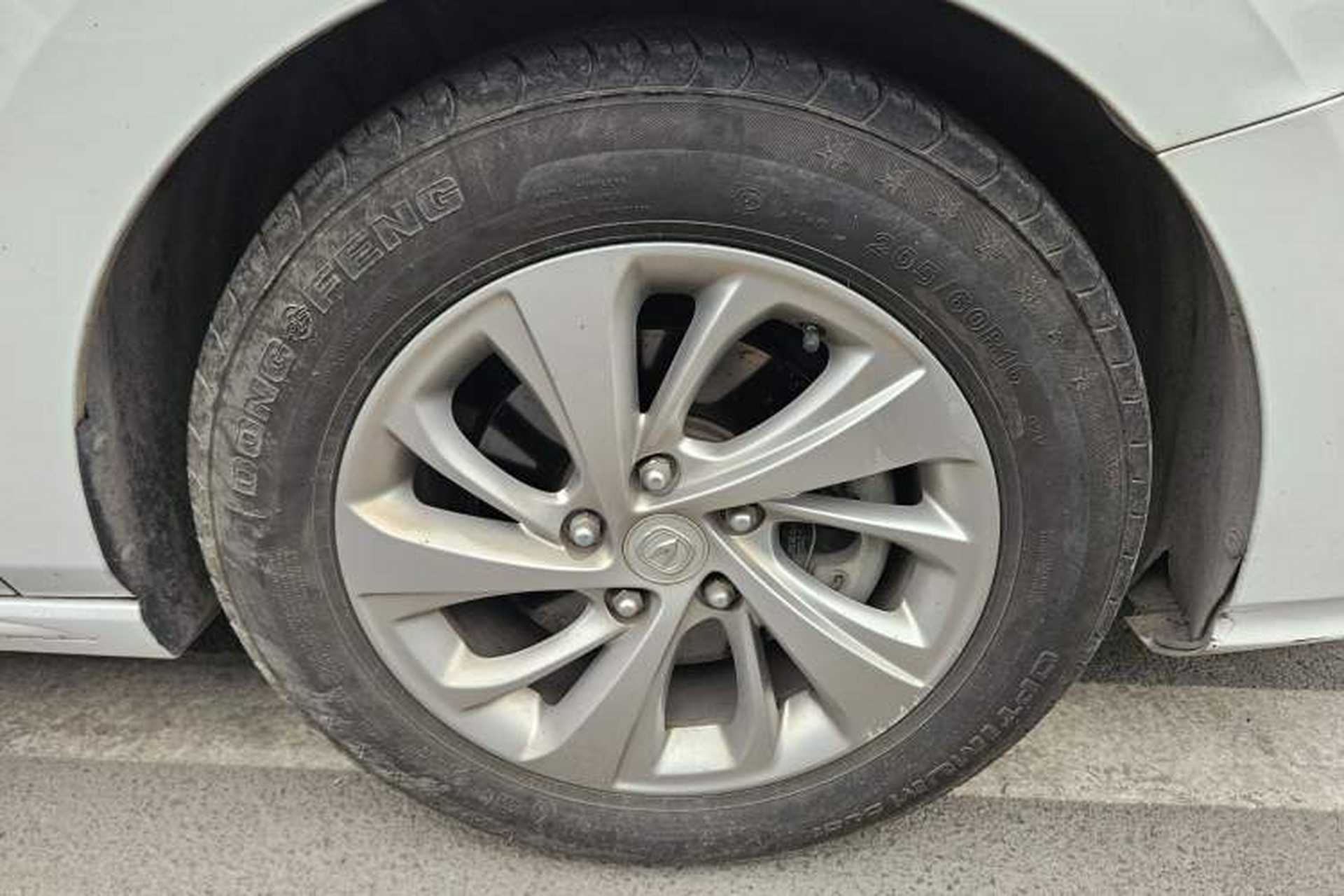 Used CHANGAN Raeton 2017 1.5T Automatic Smart Enjoyment Deluxe Model Right Front Wheel Hub