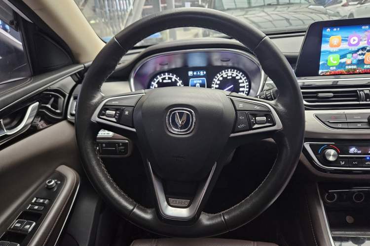 Used CHANGAN Raeton 2017 1.5T Automatic Smart Enjoyment Deluxe Model Steering Wheel