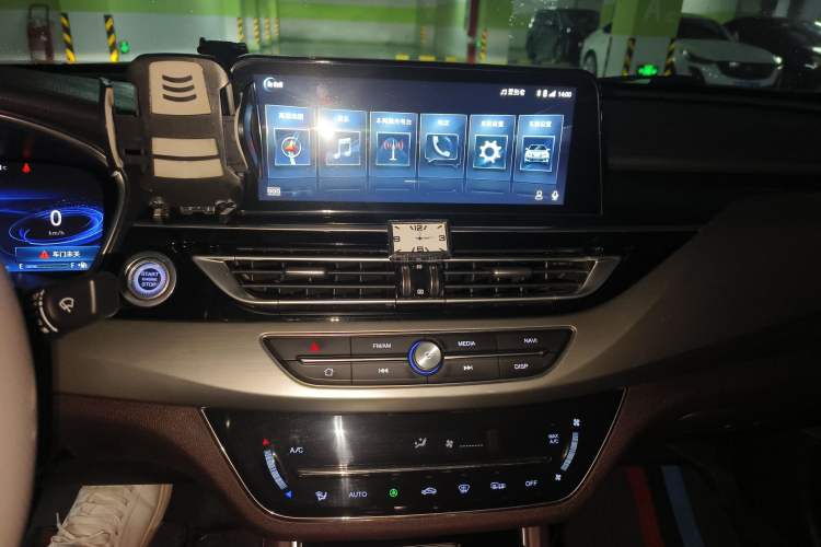 Used CHANGAN Raeton CC 2018 1.5T Automatic Zhiya Model China V Standard Audio And AC Panel