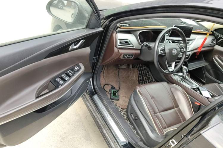 Used CHANGAN Raeton CC 2018 1.5T Automatic Zhiya Model China V Standard Driver Seat