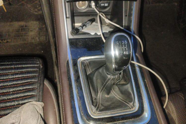 Used CHANGAN Raeton CC 2018 1.5T Manual Elegant Model China V Standard Gear Lever