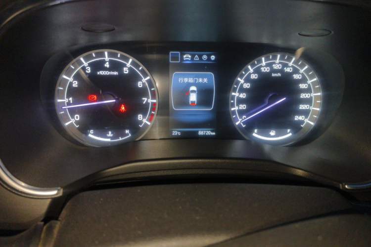Used CHANGAN Raeton CC 2018 1.5T Manual Elegant Model China V Standard Odometer Close Up