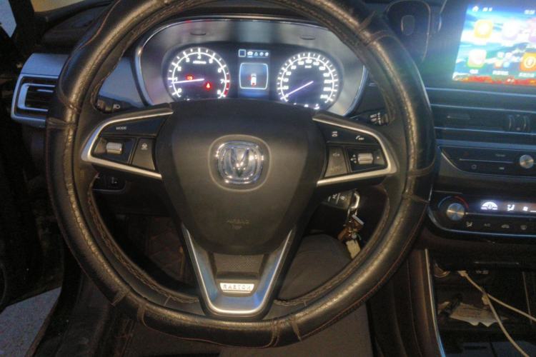 Used CHANGAN Raeton CC 2018 1.5T Manual Elegant Model China V Standard Steering Wheel