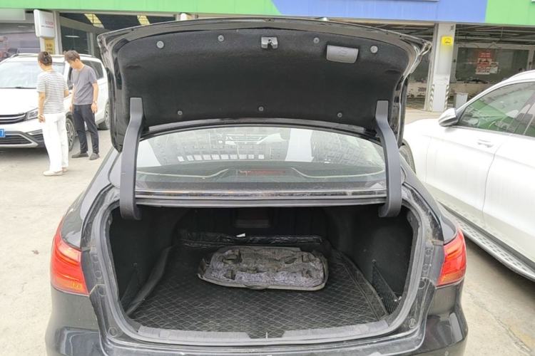 Used CHANGAN Raeton CC 2018 1.5T Automatic Zhiya Model China V Standard Trunk