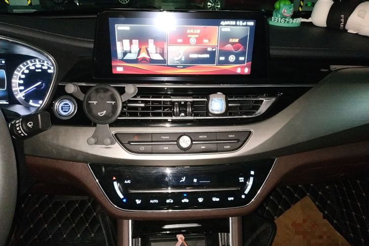 Used CHANGAN Raeton CC 2018 1.5T Automatic Haoya Model China V Standard Audio And AC Panel